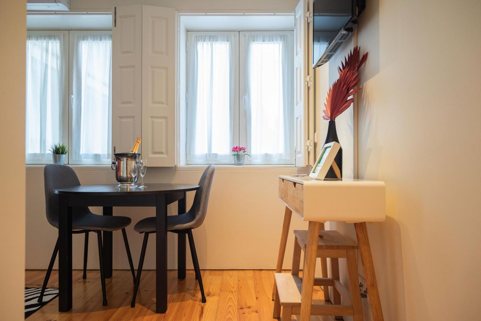 Ferienwohnung Modern Loft W Ac Downtown And Metro Porto Exterior foto